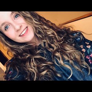 Meet your Posher, Addison